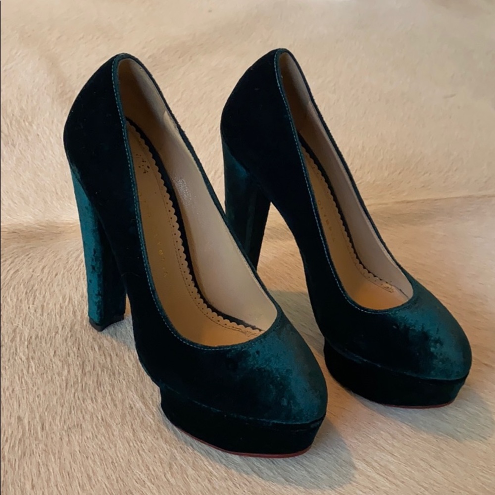 Charlotte Olympia Green velvet platform pump